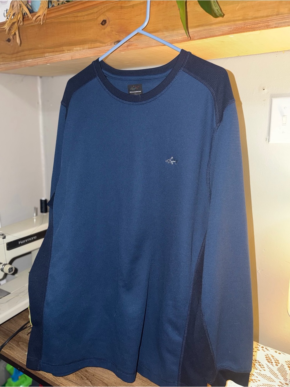 Greg Norman Collection Men's Long-Sleeve Performance Top - see picture.